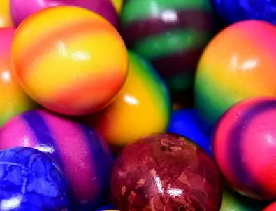Боядисани яйца на пара – техника, която превръща яйцата в произведения на изкуството 