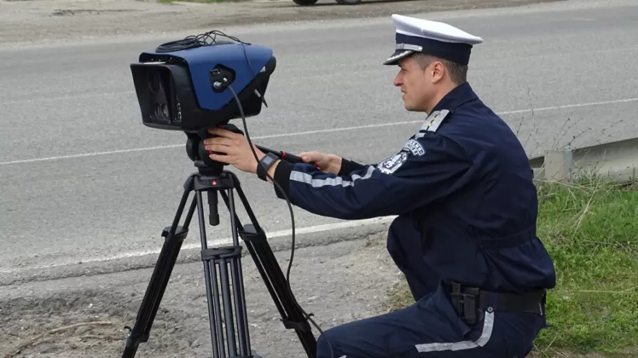 Внимание: КАТ продължава да дебне от храстите, въпреки заповедта на министъра Бойко Рашков