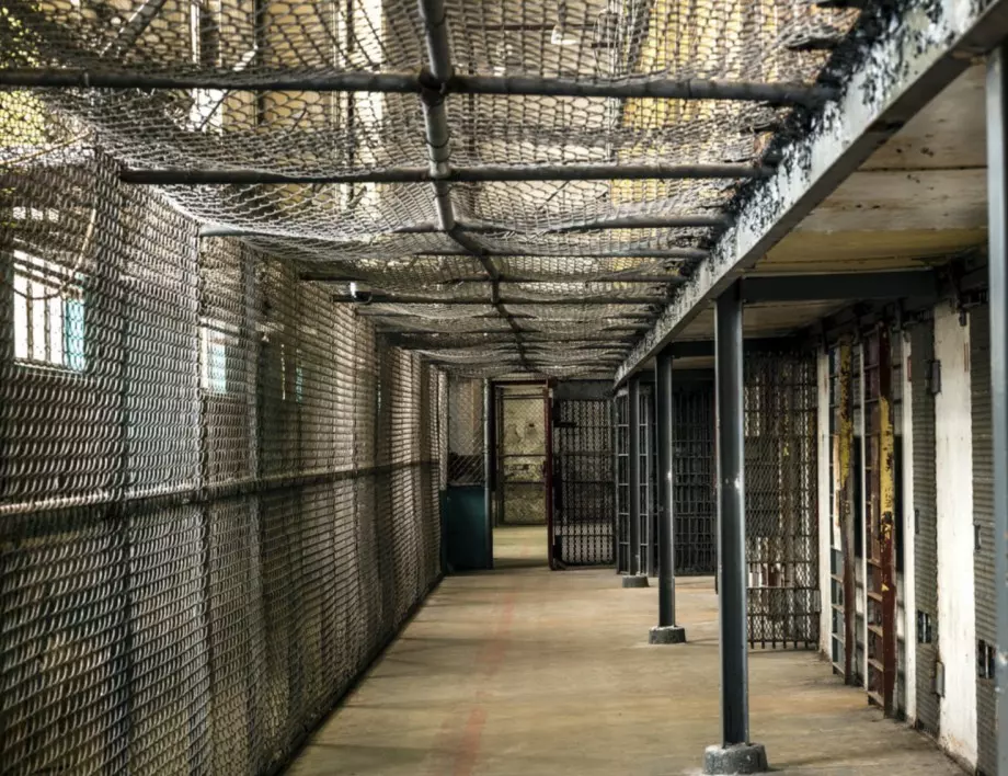 Недостиг на служители в затворите, един психолог работи с 600 лишени от свобода