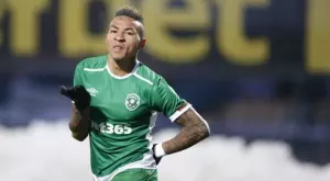 {{ otherArticle[0].article.title }}