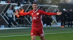 {{ otherArticle[0].article.title }}