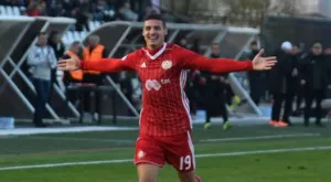 {{ otherArticle[0].article.title }}