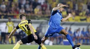 {{ otherArticle[0].article.title }}