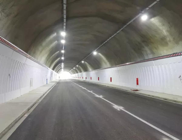 Над 3,2 млн. лв. отиват за ремонт на тунел по пътя през Кресненското дефиле