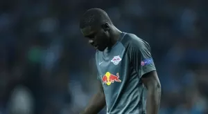 Един от най-желаните защитници отхвърля всички оферти, за да остане в Лайпциг