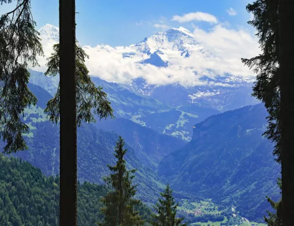 Българка е сред загиналите туристи в швейцарските Алпи 
