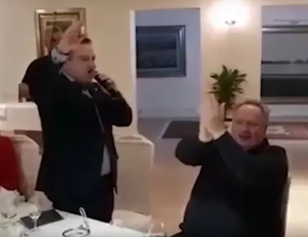 Дачич с нова музикална проява, пя на гръцкия външен министър (Видео)