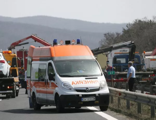 18 души са в болница след тежка катастрофа на пътя Разград - Благоево