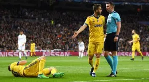 {{ otherArticle[0].article.title }}