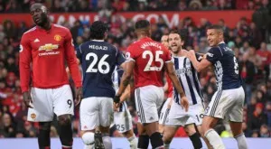 Унизителна загуба на Манчестър Юнайтед на "Олд Трафорд" и Сити е шампион!