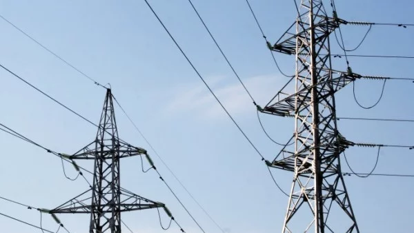 Пуснаха тока в центъра, все още 4 квартала в София са без топлоподаване 