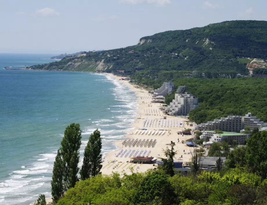 Шефът на „Албена“: Юли и август ще има туризъм в България