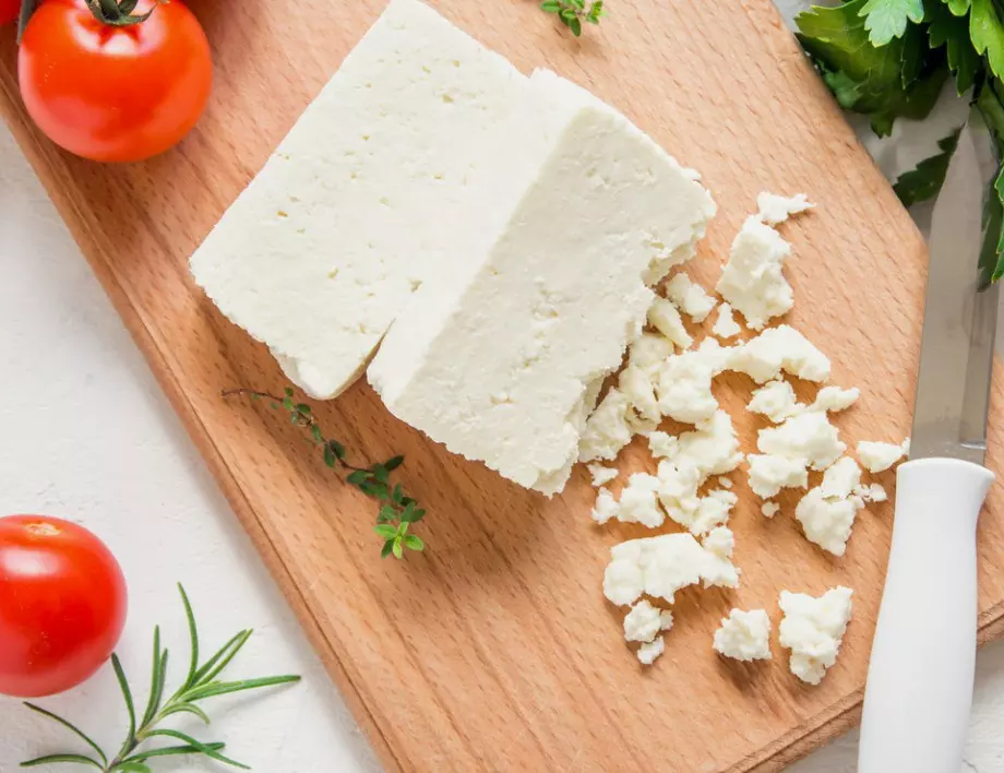 Класическата рецепта за сирене по шопски, която се оказа по-вкусна от всяка друга