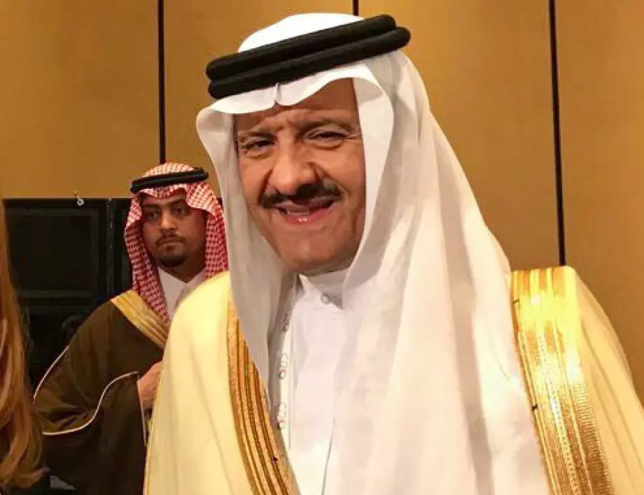 Кралят на Саудитска Арабия нарече стрелбата в база Пенсакола варварство 