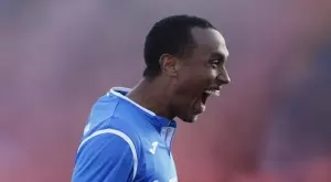 {{ otherArticle[0].article.title }}