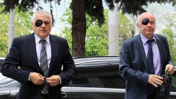 Преди вота на недоверие - няма и една дума как да се подобрят нещата с МВР