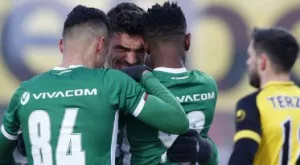 {{ otherArticle[0].article.title }}