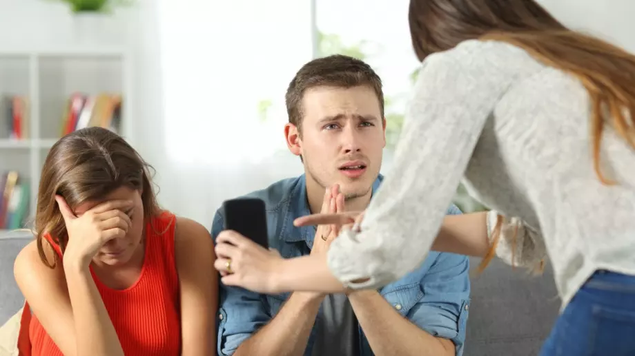 Нещата, които може да те издадат, ако планираш да изневеряваш