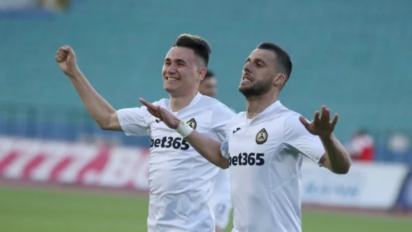  Славия с късен обрат срещу Черно Море в голово зрелище 