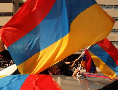 Армения с обвинения към Азербайджан за военни престъпления
