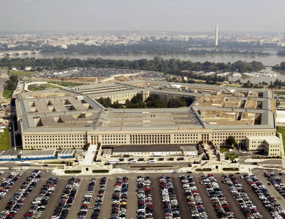 Бъдещият шеф на Пентагона предупреди за намаляващи преимущества на САЩ пред Русия и Китай