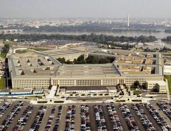 Пентагона отрича, че ще остави американски войници в Сирия