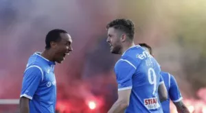 {{ otherArticle[0].article.title }}