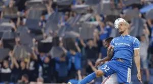 Урок по отблъскване на фенове