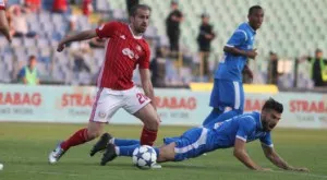 {{ otherArticle[0].article.title }}