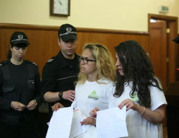 Съдът отново остави Иванчева в ареста