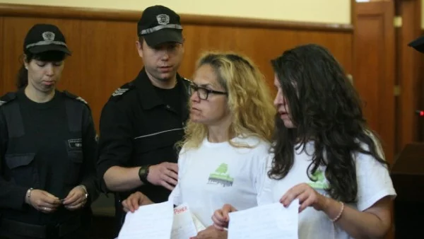 Съдът отново остави Иванчева в ареста