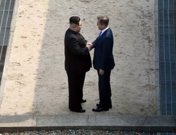 Президентът на Южна Корея и Ким Чен Ун са се срещнали