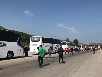 Българи изкараха 5 часа в чакане на границата - не ги пуснаха в Германия