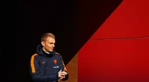 {{ otherArticle[0].article.title }}