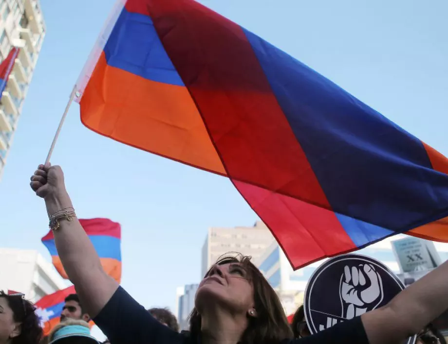В Армения облекчават режима за влизане и излизане от страната