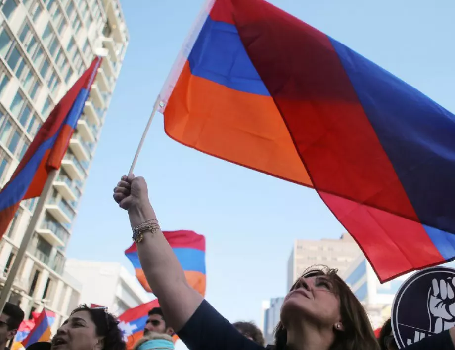В Армения ще има предсрочни парламентарни избори на 20 юни 