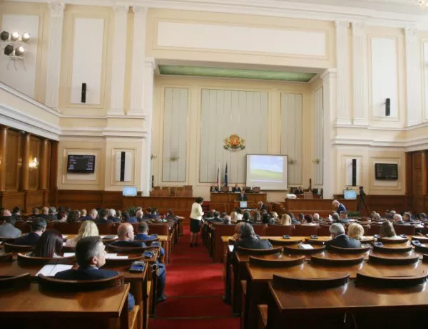 Депутатите приеха на първо четене промени в Закона за обществените поръчки