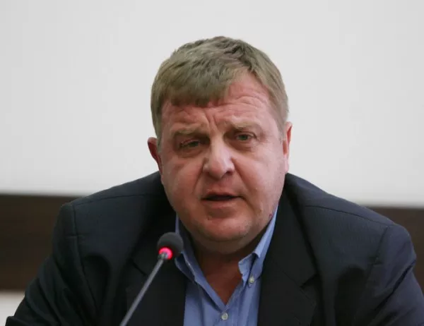 Красимир Каракачанов ще съди Марешки