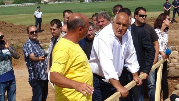 Борисов даде месец срок да се намери решение за древното селище по трасето на АМ "Струма"