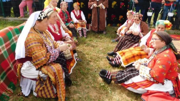 Хиляди дойдоха на чевермеджийския празник в Златоград (Снимки)