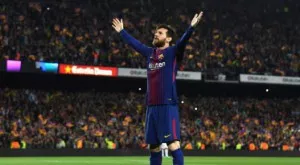 Преди 15 години Лионел Меси дебютира и започна да пише история с Барселона