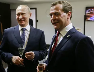 Путин пак поиска Медведев за дясна ръка