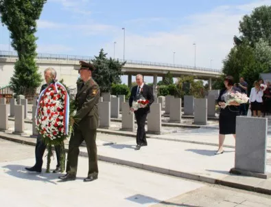 Поклон пред паметта на загиналите руски воини на видинска земя 