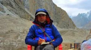 {{ otherArticle[0].article.title }}