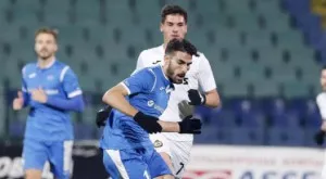 {{ otherArticle[0].article.title }}