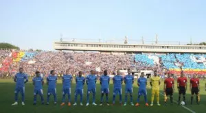 {{ otherArticle[0].article.title }}