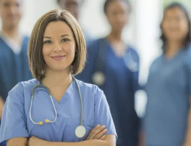 Медсестри поставиха срок за оставки, заплашиха да спрат работа