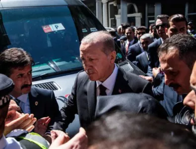 Ердоган бе посрещнат с протести в Лондон