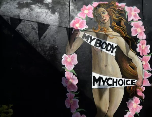 САЩ шокира света с нови закони за абортите