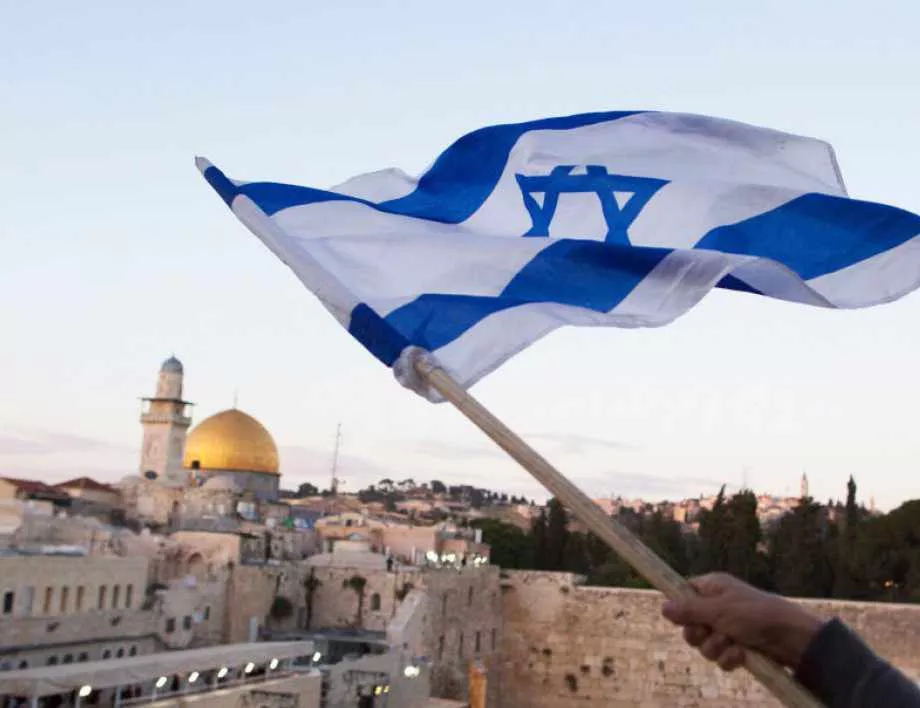 Партиите на Нетаняху и Ганц с равни позиции след изборите в Израел 